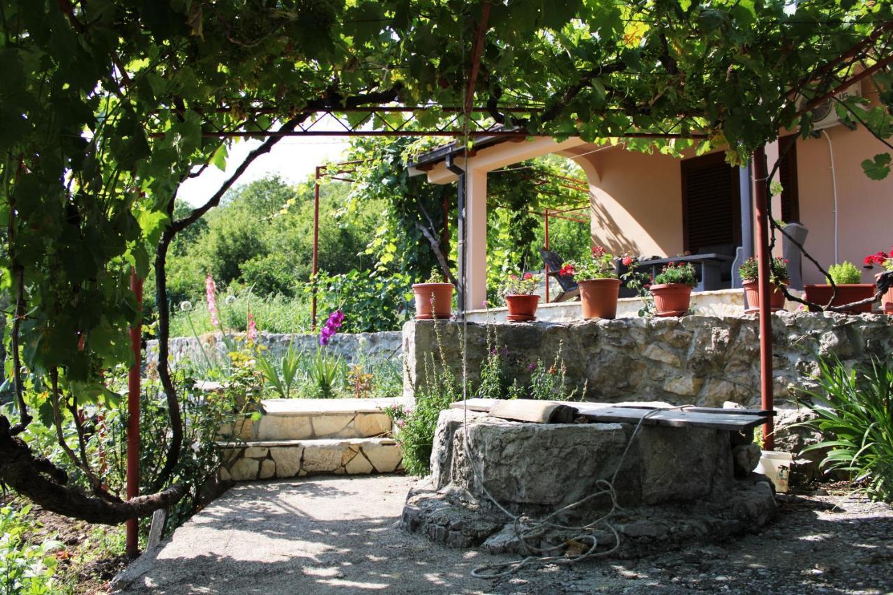 Holiday Home Gazevic Virpazar Eksteriør bilde