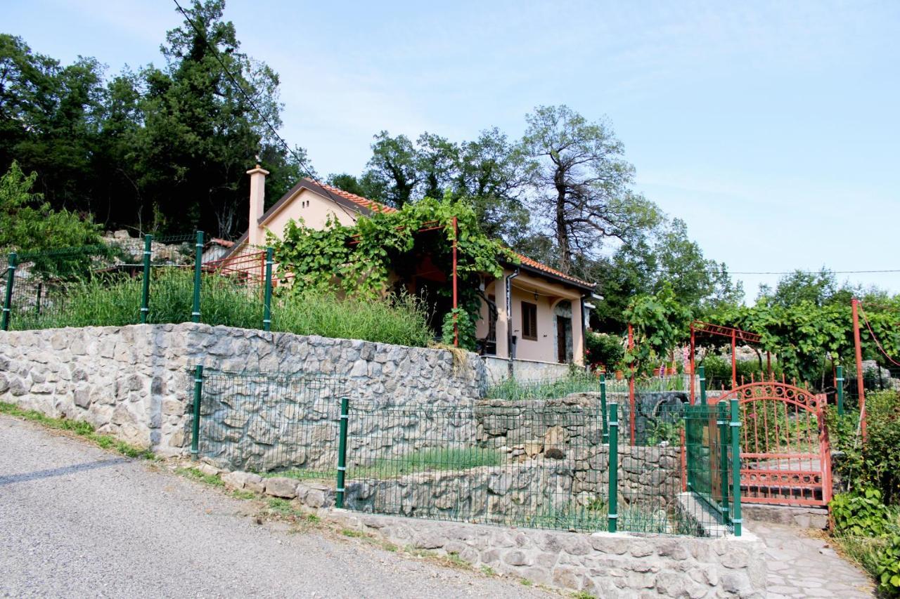 Holiday Home Gazevic Virpazar Eksteriør bilde