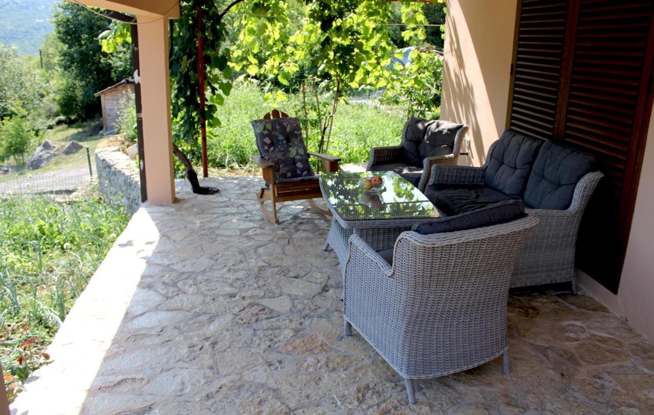 Holiday Home Gazevic Virpazar Eksteriør bilde